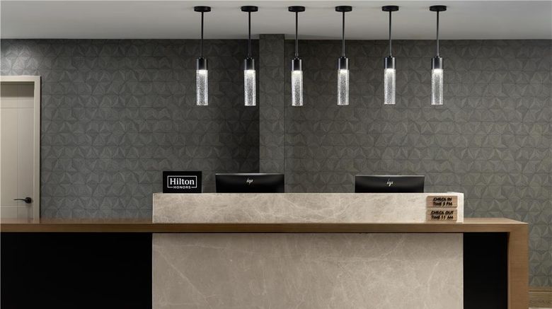 <b>DoubleTree by Hilton West Kelowna Lobby</b>. Images powered by <a href="https://iceportal.shijigroup.com/" title="IcePortal" target="_blank">IcePortal</a>.