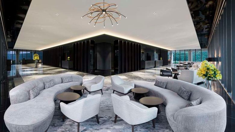 <b>Hilton Bengaluru Manyata Business Park Lobby</b>. Images powered by <a href="https://iceportal.shijigroup.com/" title="IcePortal" target="_blank">IcePortal</a>.