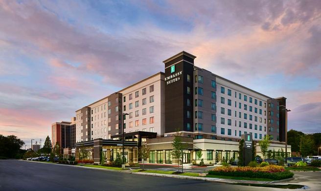 Embassy Suites Atlanta Airport North Exterior