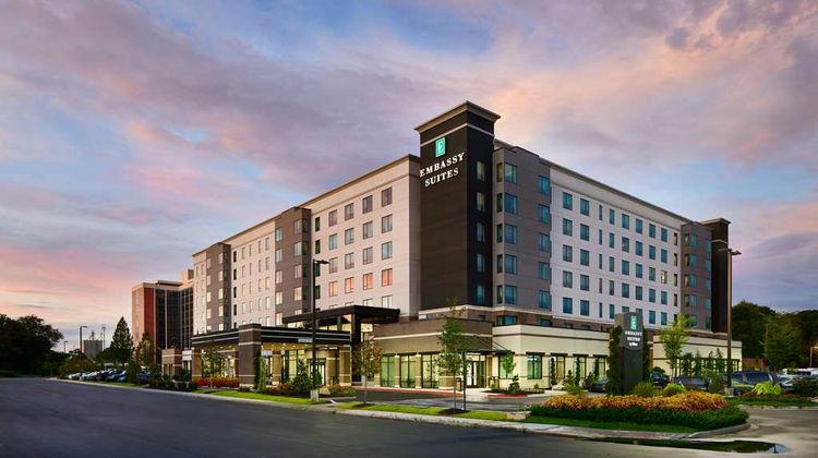 Embassy Suites Atlanta Airport North Exterior