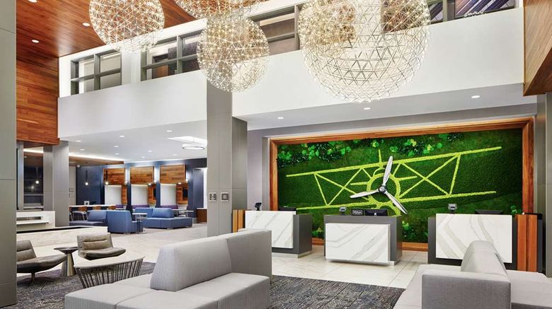 <b>Embassy Suites Atlanta Airport North Lobby</b>. Images powered by <a href="https://iceportal.shijigroup.com/" title="IcePortal" target="_blank">IcePortal</a>.