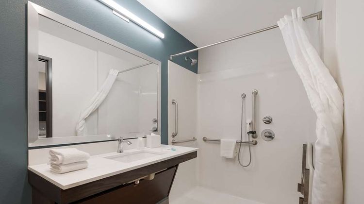 WoodSpring Suites Phoenix-Deer Valley Room