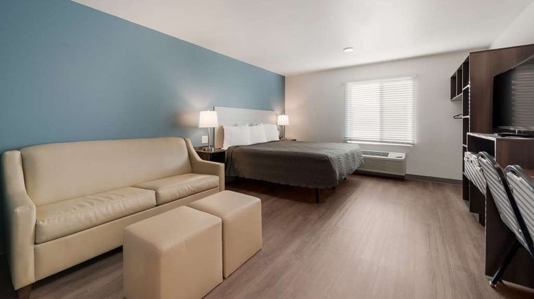 <b>WoodSpring Suites Phoenix-Deer Valley Suite</b>. Images powered by <a href="https://iceportal.shijigroup.com/" title="IcePortal" target="_blank">IcePortal</a>.
