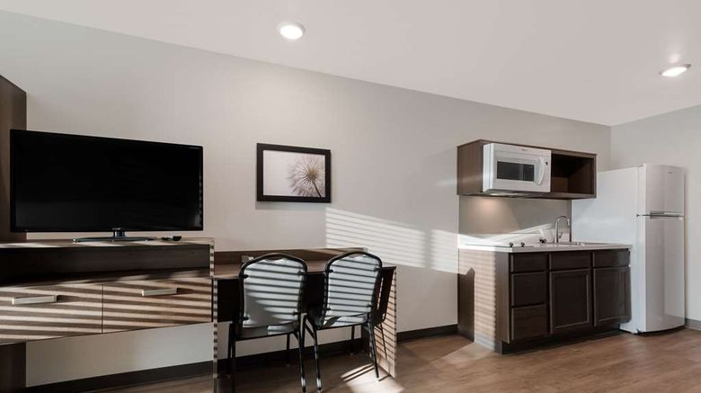 <b>WoodSpring Suites Phoenix-Deer Valley Suite</b>. Images powered by <a href="https://iceportal.shijigroup.com/" title="IcePortal" target="_blank">IcePortal</a>.
