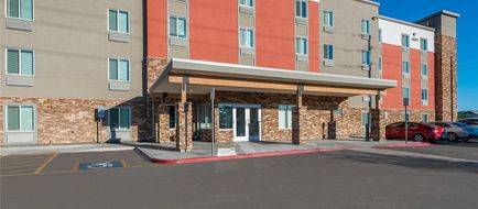 WoodSpring Suites Phoenix-Deer Valley Exterior