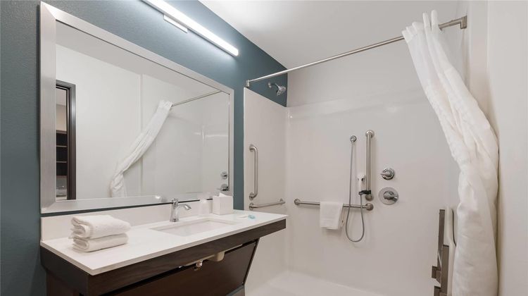 WoodSpring Suites Phoenix-Deer Valley Room