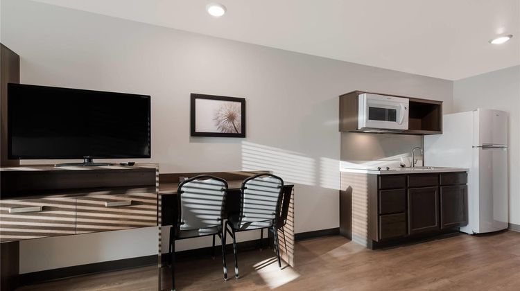WoodSpring Suites Phoenix-Deer Valley Suite