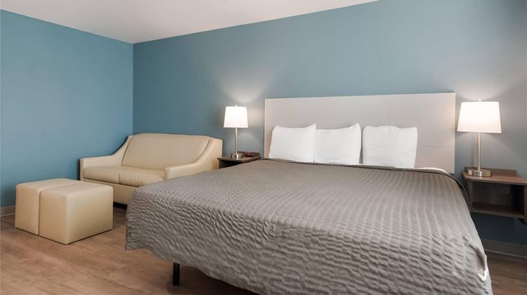 WoodSpring Suites Phoenix-Deer Valley Suite