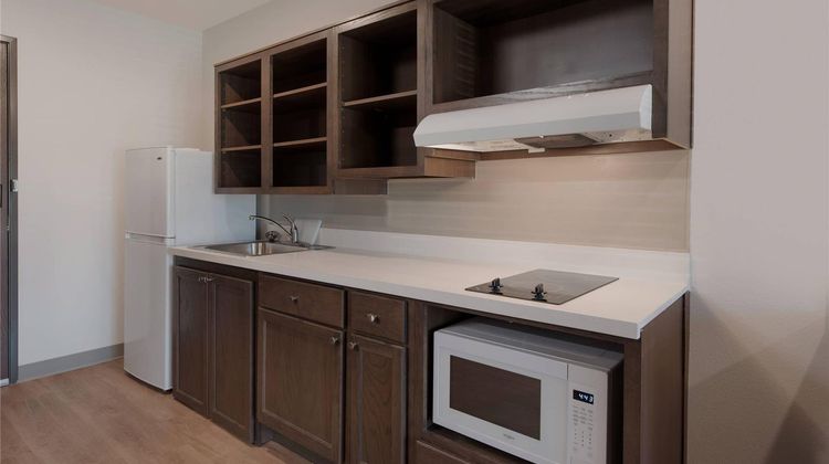 WoodSpring Suites Phoenix-Deer Valley Suite