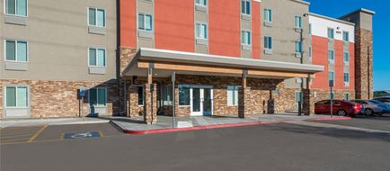 WoodSpring Suites Phoenix-Deer Valley Exterior