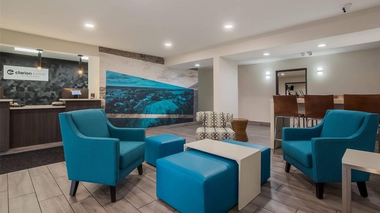 <b>Clarion Pointe Harrodsburg-Danville Lobby</b>. Images powered by <a href="https://iceportal.shijigroup.com/" title="IcePortal" target="_blank">IcePortal</a>.