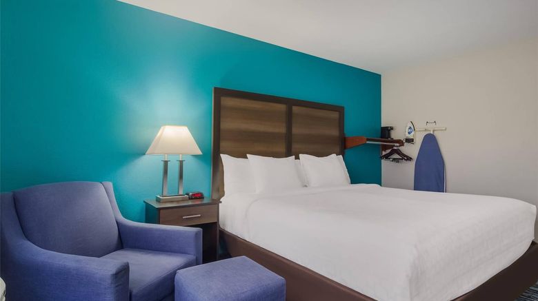 <b>Clarion Pointe Harrodsburg-Danville Room</b>. Images powered by <a href="https://iceportal.shijigroup.com/" title="IcePortal" target="_blank">IcePortal</a>.