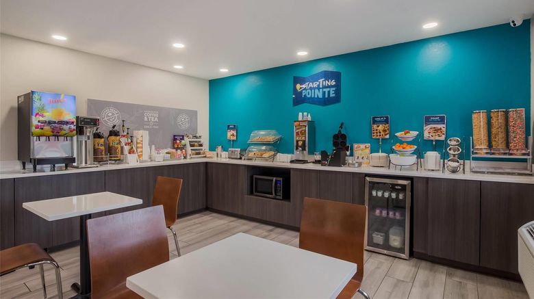 <b>Clarion Pointe Harrodsburg-Danville Restaurant</b>. Images powered by <a href="https://iceportal.shijigroup.com/" title="IcePortal" target="_blank">IcePortal</a>.