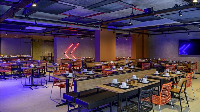 <b>Ibis Plaza Balneario Camboriu Hotel Restaurant</b>. Images powered by <a href="https://iceportal.shijigroup.com/" title="IcePortal" target="_blank">IcePortal</a>.