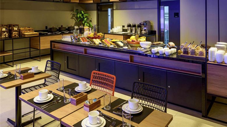 <b>Ibis Plaza Balneario Camboriu Hotel Restaurant</b>. Images powered by <a href="https://iceportal.shijigroup.com/" title="IcePortal" target="_blank">IcePortal</a>.