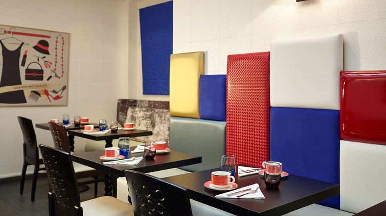 <b>Hotel Miramar Restaurant</b>. Images powered by <a href="https://iceportal.shijigroup.com/" title="IcePortal" target="_blank">IcePortal</a>.