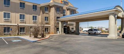 Comfort Inn and Suites Andrews Exterior