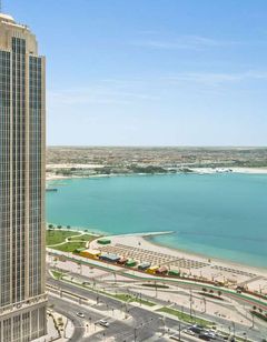 Wyndham Grand Doha West Bay Beach