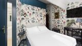 <b>Hotel Saint Germain Room</b>. Images powered by <a href="https://iceportal.shijigroup.com/" title="IcePortal" target="_blank">IcePortal</a>.