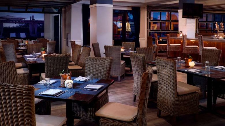 <b>Jekyll Ocean Club Resort Restaurant</b>. Images powered by <a href="https://iceportal.shijigroup.com/" title="IcePortal" target="_blank">IcePortal</a>.