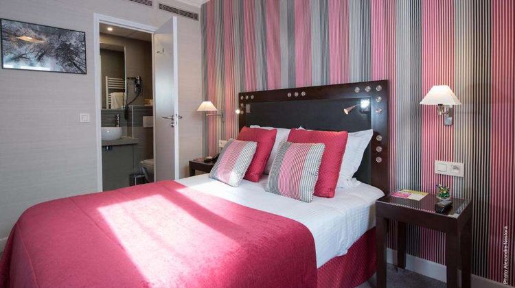 Le 46 Hotel Room