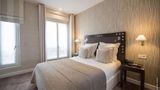 <b>Le 46 Hotel Room</b>. Images powered by <a href="https://iceportal.shijigroup.com/" title="IcePortal" target="_blank">IcePortal</a>.