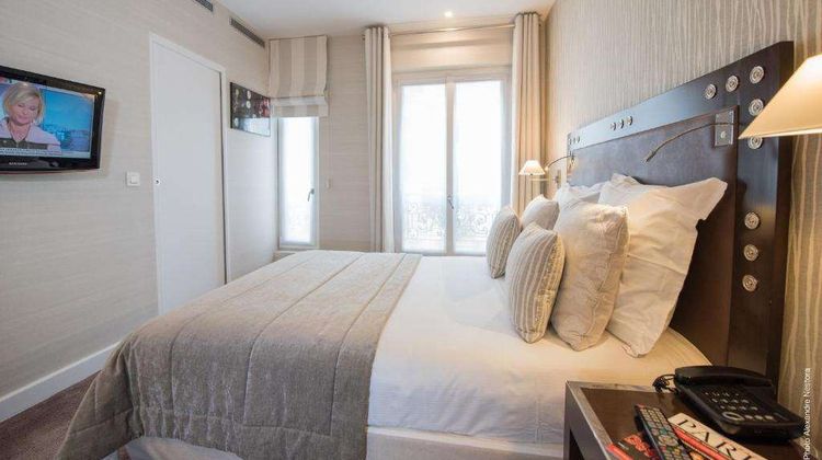 Le 46 Hotel Room