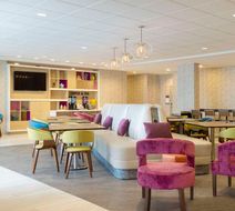 Home2 Suites by Hilton Clovis Lobby