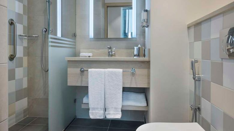 <b>Hampton by Hilton Doha Old Town Room</b>. Images powered by <a href="https://iceportal.shijigroup.com/" title="IcePortal" target="_blank">IcePortal</a>.