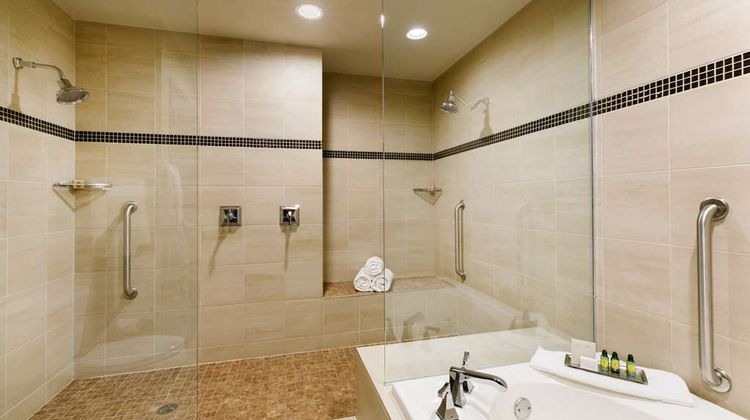 Colcord Hotel, Curio Collection Hilton Room
