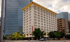 Colcord Hotel, Curio Collection Hilton