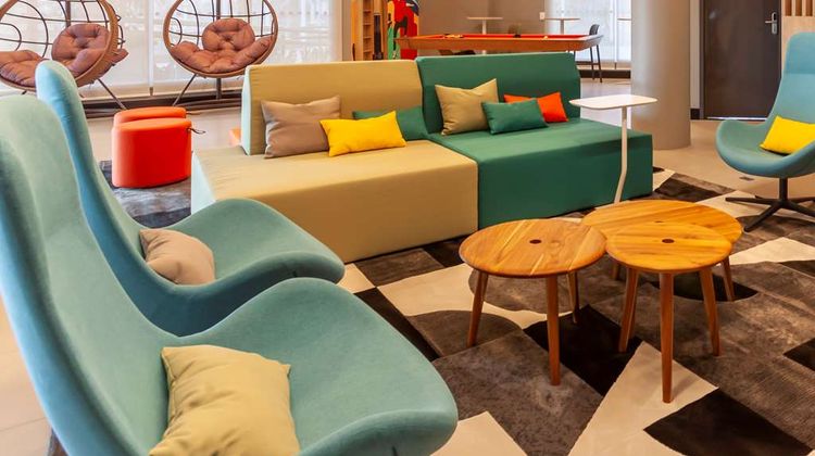Tru by Hilton Criciuma Lobby