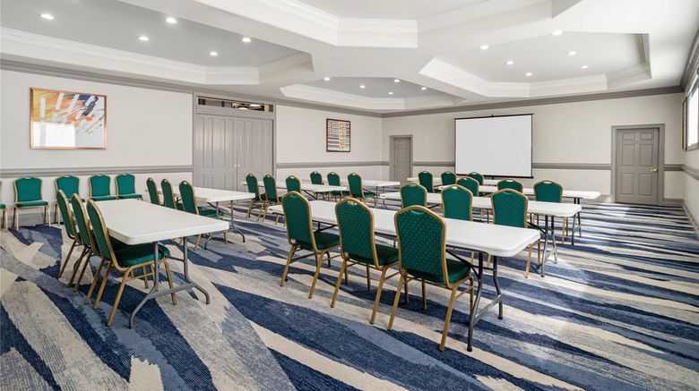 <b>Comfort Inn Pensacola NAS Corry Station Meeting</b>. Images powered by <a href="https://iceportal.shijigroup.com/" title="IcePortal" target="_blank">IcePortal</a>.