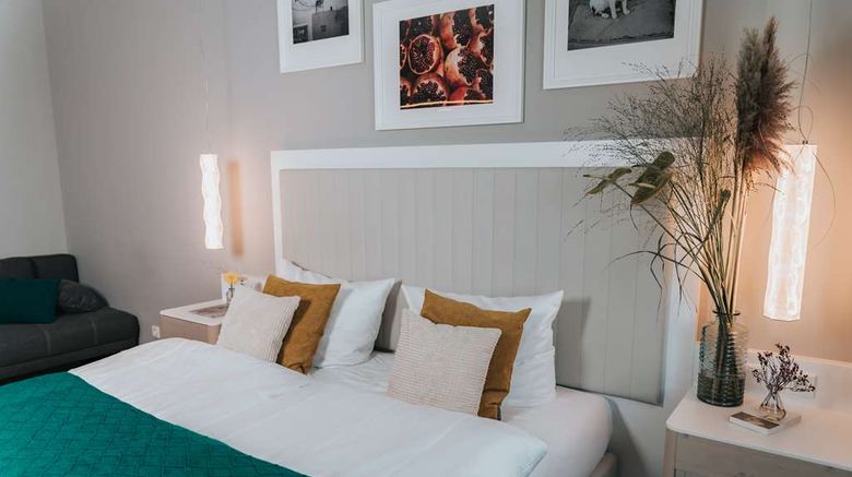 <b>The Blasky Room</b>. Images powered by <a href="https://iceportal.shijigroup.com/" title="IcePortal" target="_blank">IcePortal</a>.