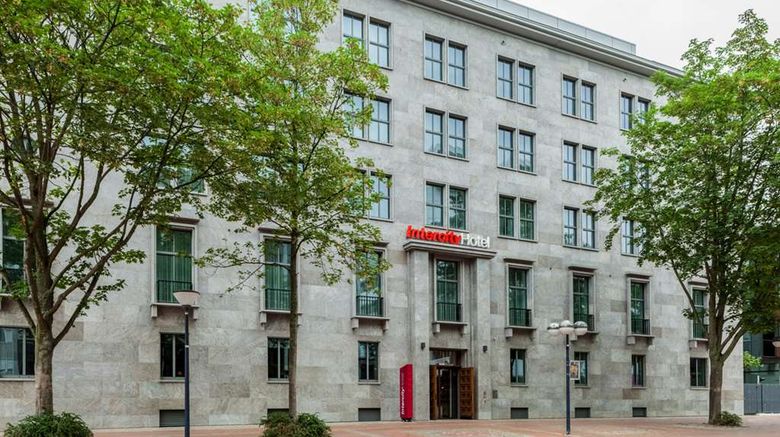 <b>IntercityHotel Dortmund Exterior</b>. Images powered by <a href="https://iceportal.shijigroup.com/" title="IcePortal" target="_blank">IcePortal</a>.