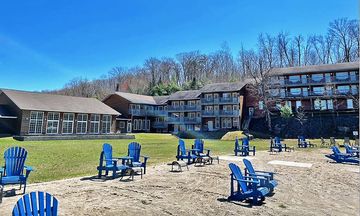 The Grand Tappattoo Resort, Ascend Hotel