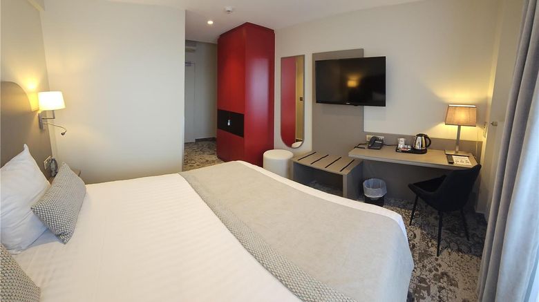 <b>Europe Hotel Room</b>. Images powered by <a href="https://iceportal.shijigroup.com/" title="IcePortal" target="_blank">IcePortal</a>.