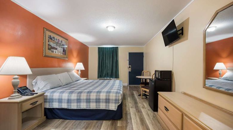 <b>Rodeway Inn Cecil Room</b>. Images powered by <a href="https://iceportal.shijigroup.com/" title="IcePortal" target="_blank">IcePortal</a>.