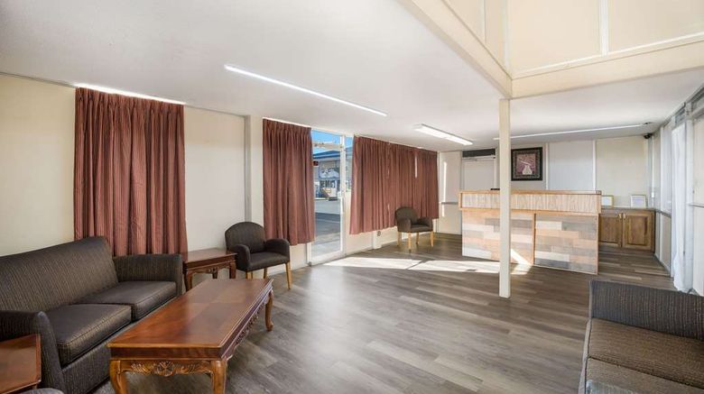 <b>Rodeway Inn Cecil Lobby</b>. Images powered by <a href="https://iceportal.shijigroup.com/" title="IcePortal" target="_blank">IcePortal</a>.