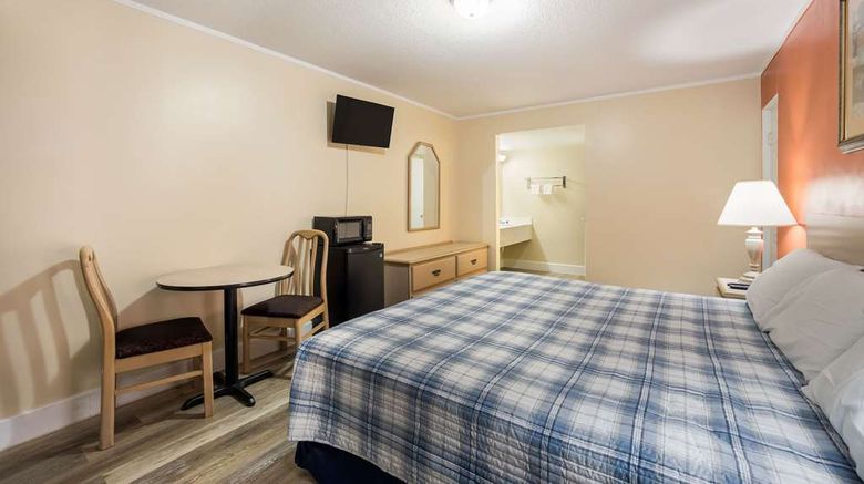 <b>Rodeway Inn Cecil Room</b>. Images powered by <a href="https://iceportal.shijigroup.com/" title="IcePortal" target="_blank">IcePortal</a>.