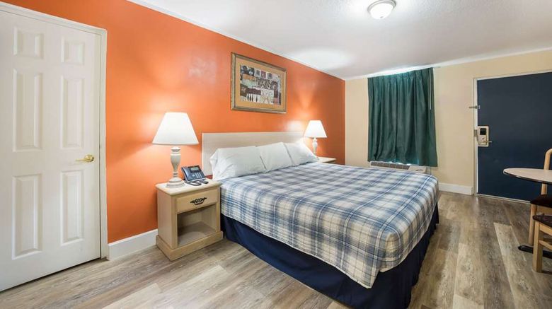 <b>Rodeway Inn Cecil Room</b>. Images powered by <a href="https://iceportal.shijigroup.com/" title="IcePortal" target="_blank">IcePortal</a>.
