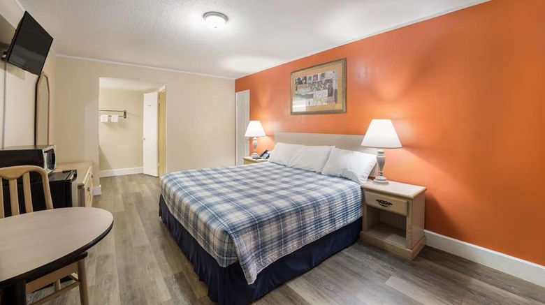 <b>Rodeway Inn Cecil Room</b>. Images powered by <a href="https://iceportal.shijigroup.com/" title="IcePortal" target="_blank">IcePortal</a>.
