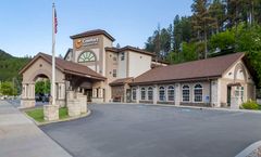Comfort Inn & Suites Mt. Rushmore