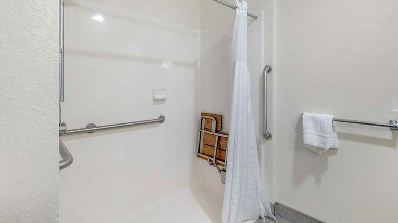 <b>Comfort Inn & Suites Mt. Rushmore Room</b>. Images powered by <a href="https://iceportal.shijigroup.com/" title="IcePortal" target="_blank">IcePortal</a>.