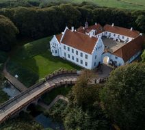 Norre Vosborg Herregaard Exterior