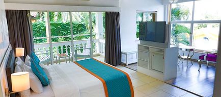 Azzure by Spree Goa Room