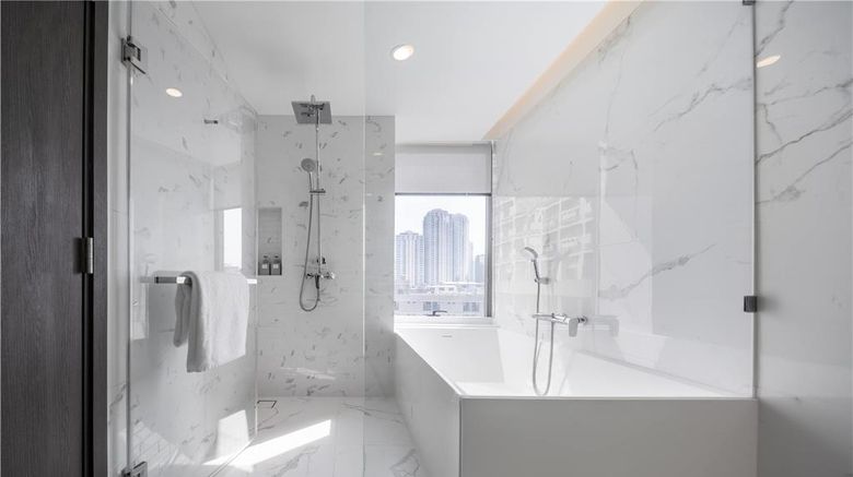 <b>Wyndham Bangkok Queen Convention Centre Room</b>. Images powered by <a href="https://iceportal.shijigroup.com/" title="IcePortal" target="_blank">IcePortal</a>.