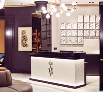 Occidental Leon Alfonso V Lobby