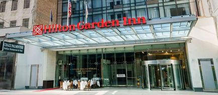 Hilton Garden Inn Times Square North Exterior