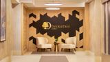 DoubleTree by Hilton Montreal Airport W Lobby
